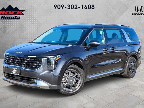 Used 2025 Kia Carnival SX image 1