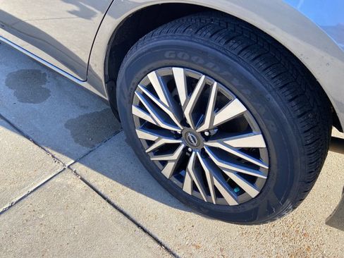Used 2025 Nissan Altima 2.5 SV FWD image 30