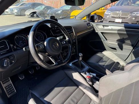Used 2016 Volkswagen Golf R 4-Door image 9