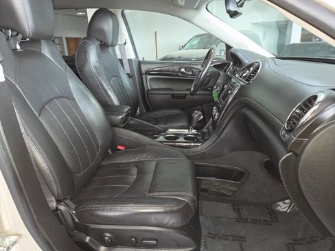 Used 2015 Buick Enclave Leather FWD image 33