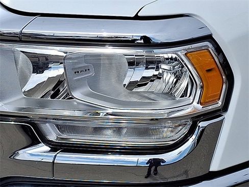 Used 2024 RAM 2500 Tradesman w/ Chrome Appearance Group image 29