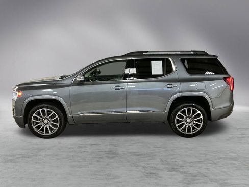 Used 2022 GMC Acadia Denali w/ Denali Technology Package image 2