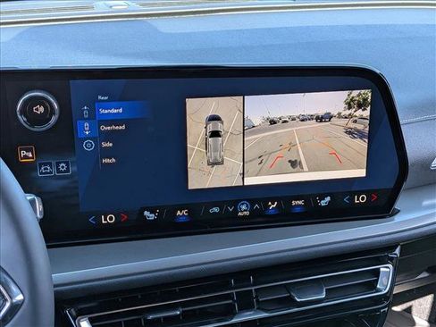 New 2026 Chevrolet Traverse LT FWD image 13