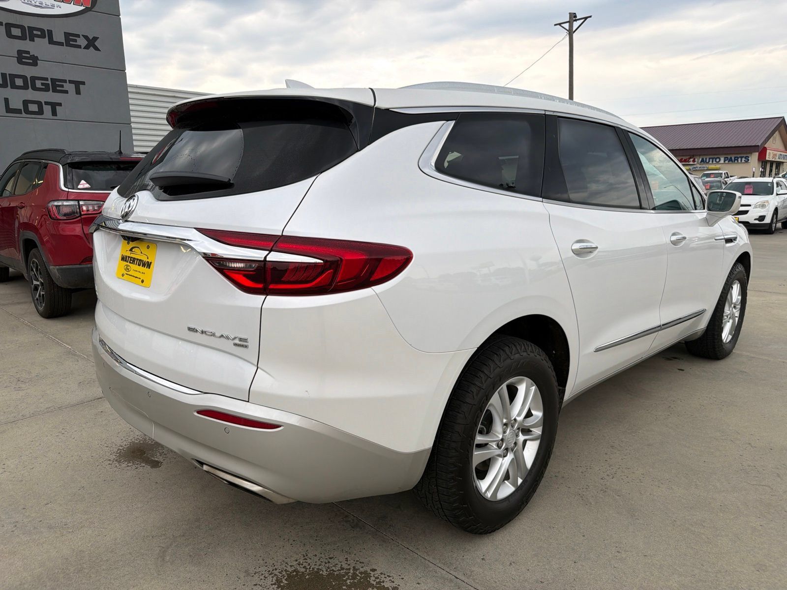 Used 2019 Buick Enclave Premium w/ Trailering Package, 5000 lbs. AWD/4WD image 7