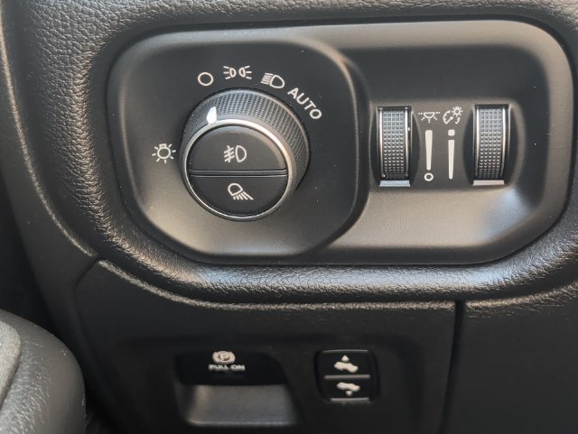 Used 2025 RAM 1500 Big Horn AWD/4WD image 20