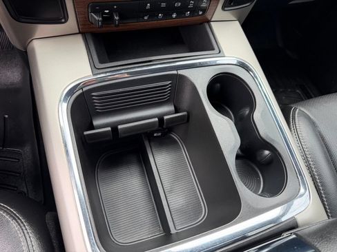 Used 2016 RAM 2500 Laramie w/ Convenience Group AWD/4WD image 25