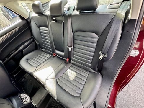 Used 2017 Ford Fusion Energi SE image 13