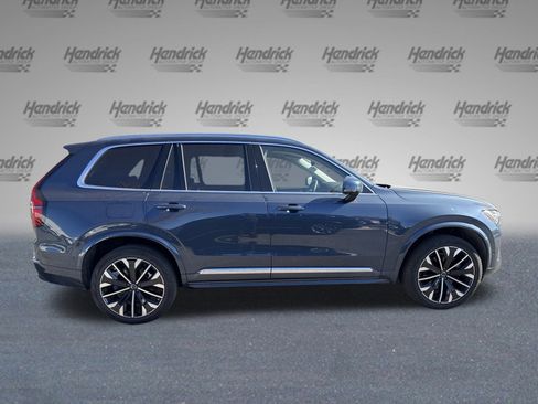 Used 2025 Volvo XC90 B6 Plus image 11