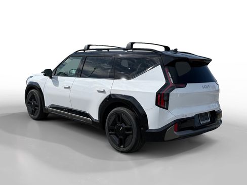 New 2026 Kia EV9 GT-Line image 3