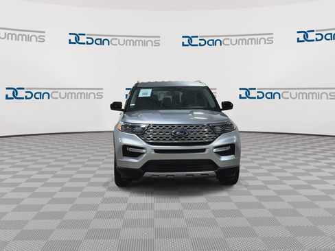 Used 2023 Ford Explorer Limited AWD/4WD image 4