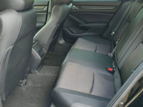 Used 2020 Honda Accord Sport image 9