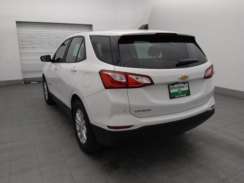 Used 2020 Chevrolet Equinox LS FWD image 5