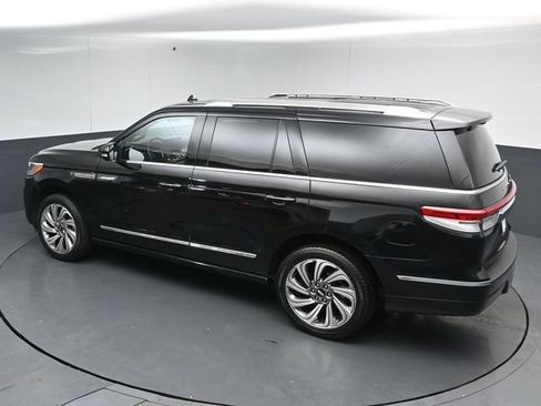 Certified 2023 Lincoln Navigator Reserve AWD/4WD image 52