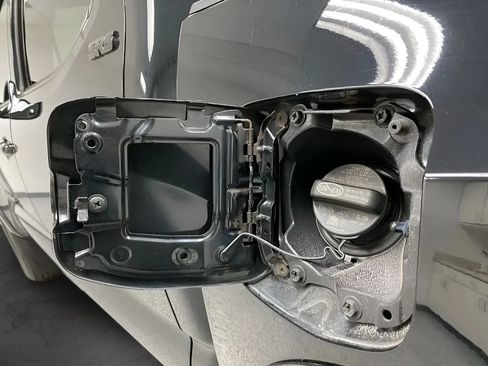 Used 2019 Toyota Tacoma SR5 AWD/4WD image 29