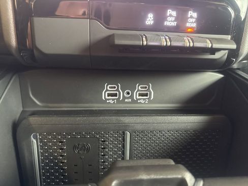 New 2026 RAM 1500 4x4 Crew Cab image 23