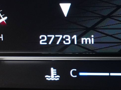 Used 2024 GMC Sierra 1500 SLE image 12