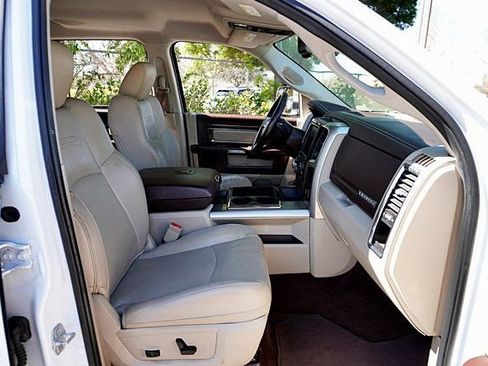 Used 2015 RAM 1500 Laramie w/ Convenience Group image 14