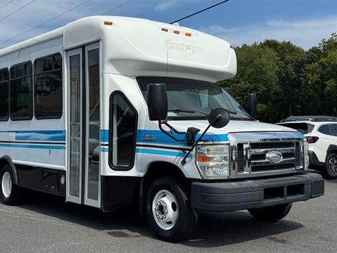 Used 2014 Ford E-450 and Econoline 450 Super Duty w/ Shuttle Bus Prep Package RWD image 4