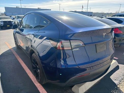 Used 2020 Tesla Model Y Long Range image 5