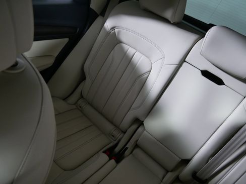 Used 2023 Audi Q5 2.0T Premium Plus w/ Premium Plus Package image 12