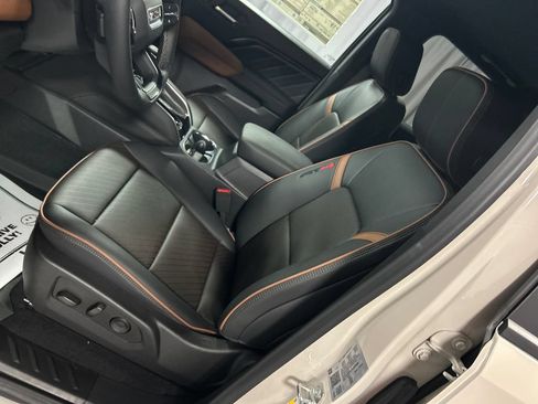 New 2026 GMC Canyon AT4 w/ AT4 Premium Package AWD/4WD image 10