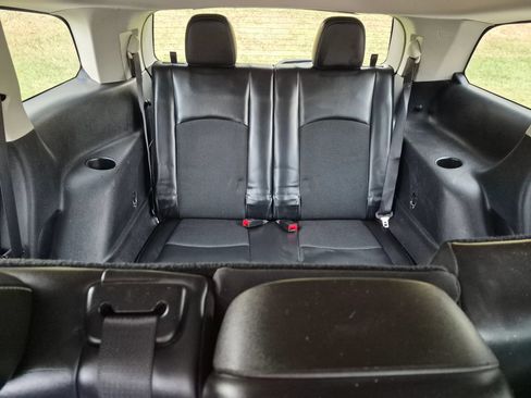 Used 2017 Dodge Journey Crossroad FWD image 17