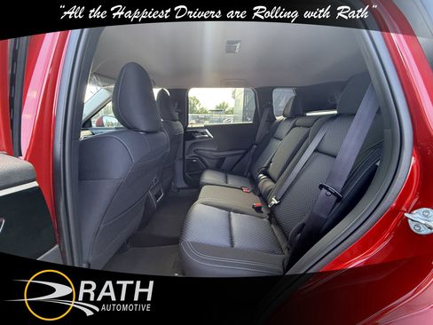 New 2025 Mitsubishi Outlander ES image 18