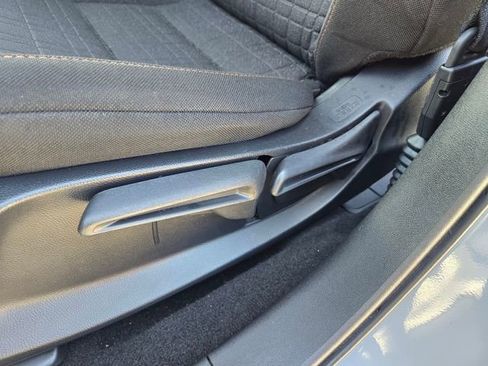 Used 2025 Honda HR-V Sport image 25