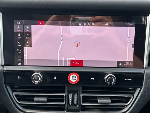 New 2026 Porsche Macan S image 27