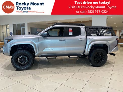 New 2025 Toyota Tacoma SR5 AWD/4WD image 4