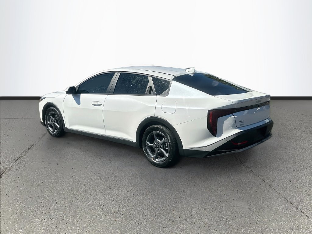 New 2026 Kia K4 FWD image 5