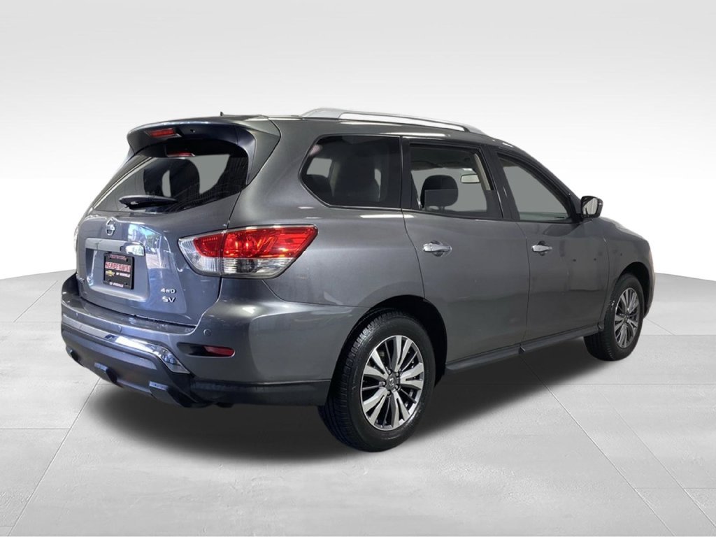 Used 2017 Nissan Pathfinder SV AWD/4WD image 9