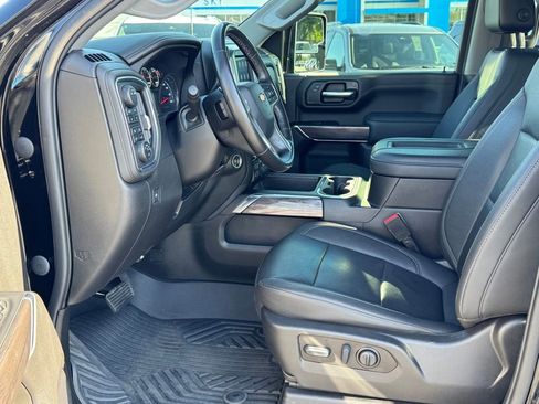 Used 2022 Chevrolet Silverado 2500 LTZ w/ LTZ Plus Package AWD/4WD image 30