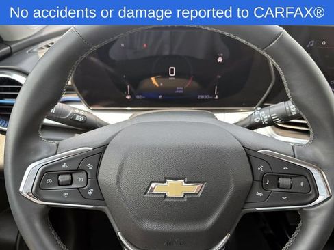 Certified 2024 Chevrolet Trax LT w/ Driver Confidence Package FWD image 21