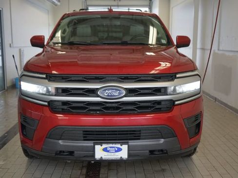 Used 2022 Ford Expedition Max XLT image 9