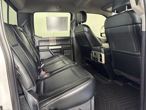 Certified 2019 Ford F250 Lariat w/ Lariat Value Package AWD/4WD image 5