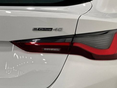 Used 2023 BMW i4 eDrive40 RWD image 33