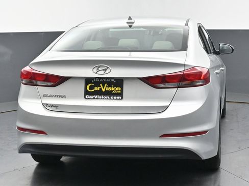 Used 2018 Hyundai Elantra SEL image 4