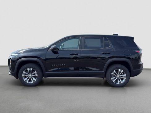 New 2026 Chevrolet Equinox LT w/ Convenience Package II FWD image 3