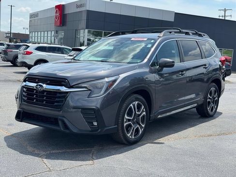 Used 2023 Subaru Ascent Limited AWD/4WD image 7