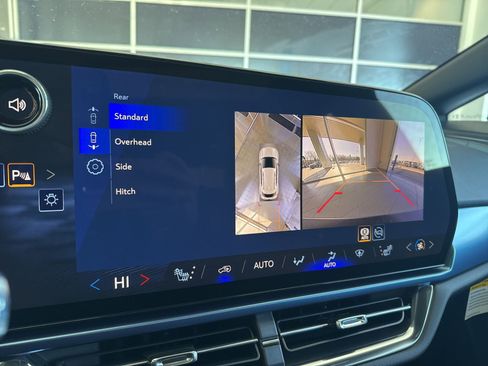 New 2026 Chevrolet Equinox EV LT image 29