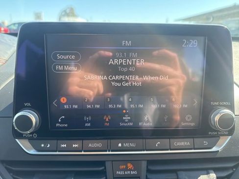 Used 2024 Nissan Altima 2.5 SR image 13