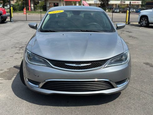 Used 2016 Chrysler 200 Limited FWD image 8