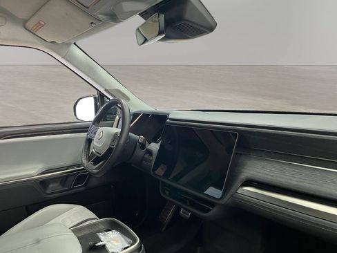 Used 2023 Rivian R1S Adventure AWD/4WD image 16