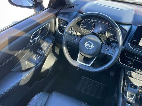 Used 2021 Nissan Rogue SL w/ Premium Package image 28