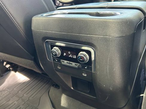 Used 2024 GMC Yukon Denali RWD image 48