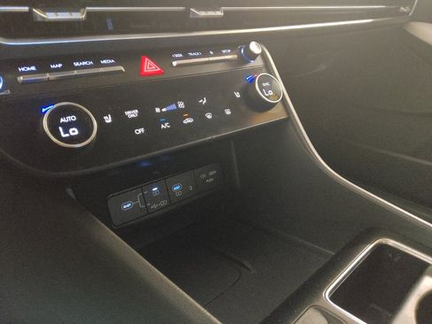 Used 2025 Hyundai Sonata SEL FWD image 26