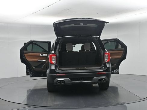 Certified 2023 Ford Explorer King Ranch w/ Technology Package AWD/4WD image 41