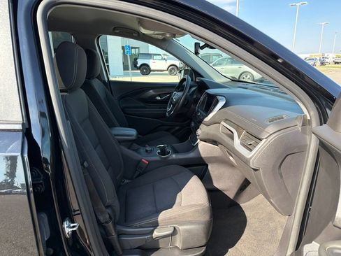 Used 2024 GMC Terrain SLE AWD/4WD image 21