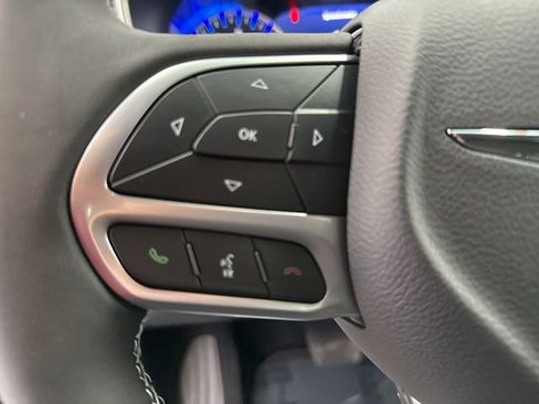 New 2026 Chrysler Pacifica Select image 16